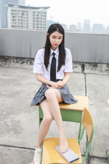 美女脱内衣全过程